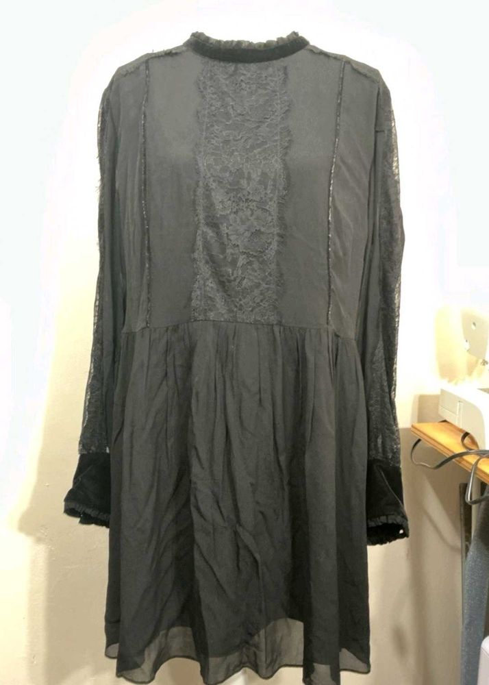 Chic Black Lace &amp; Chiffon Dress