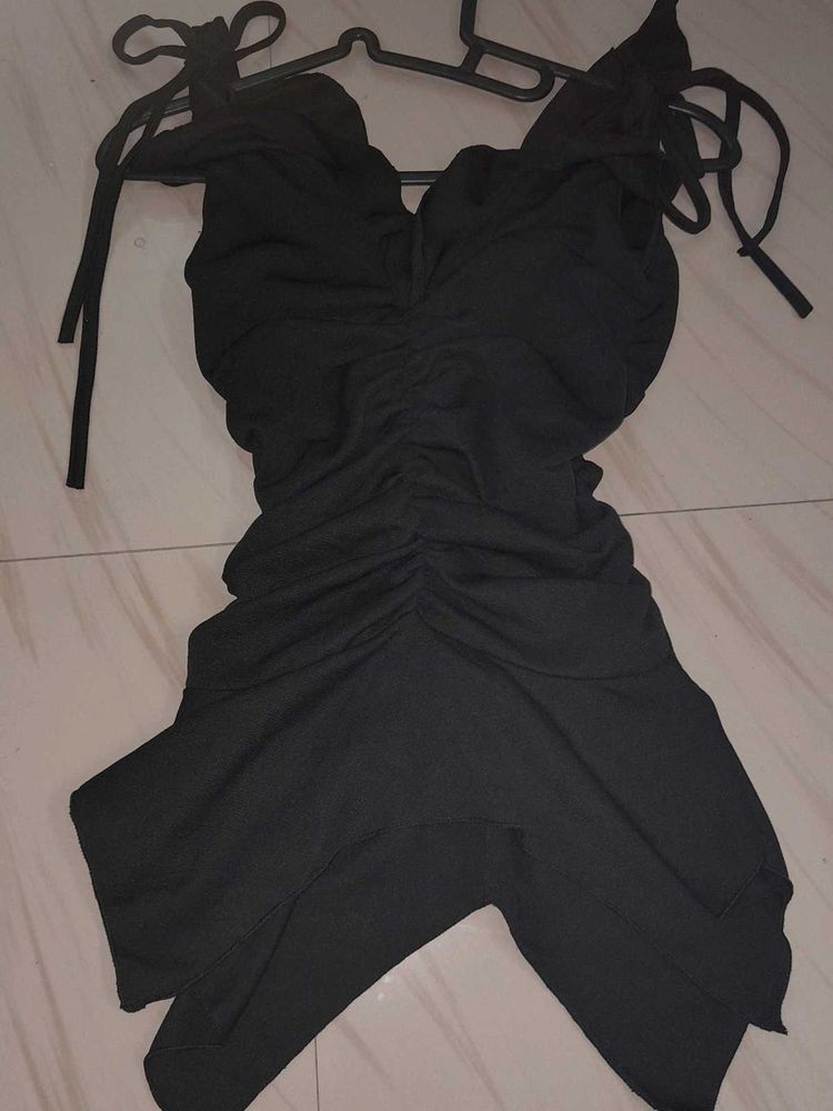 Chic Black Ruched V-Neck Dress