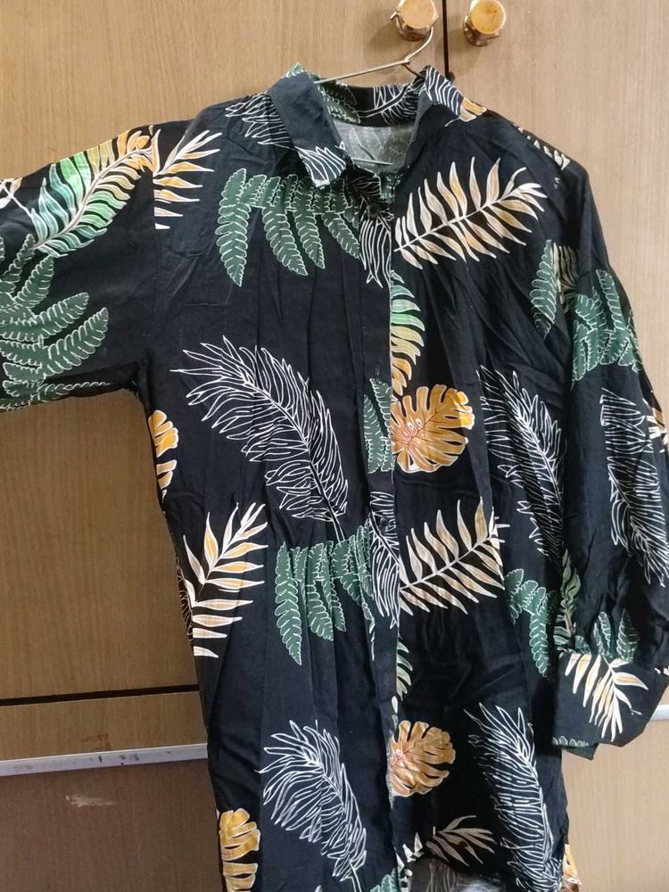 Tropical Leaf Print Button-Up Shirt