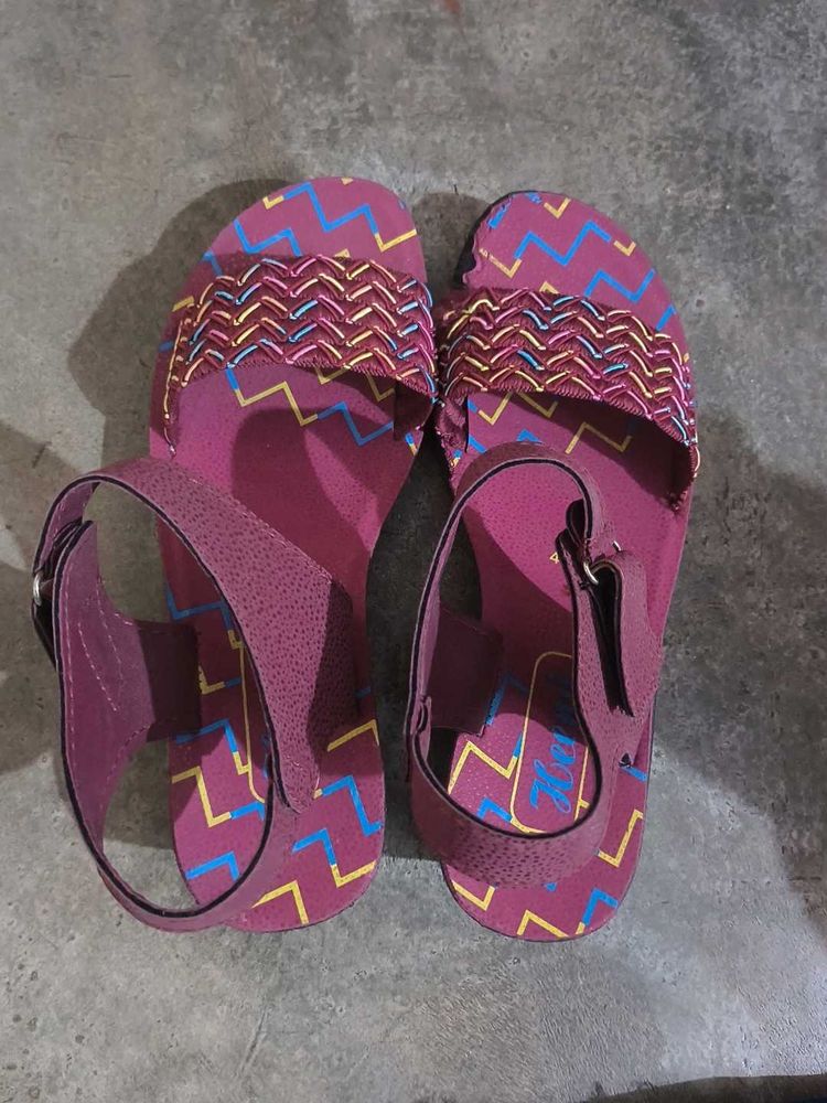 Stylish Women's Flat Sandals