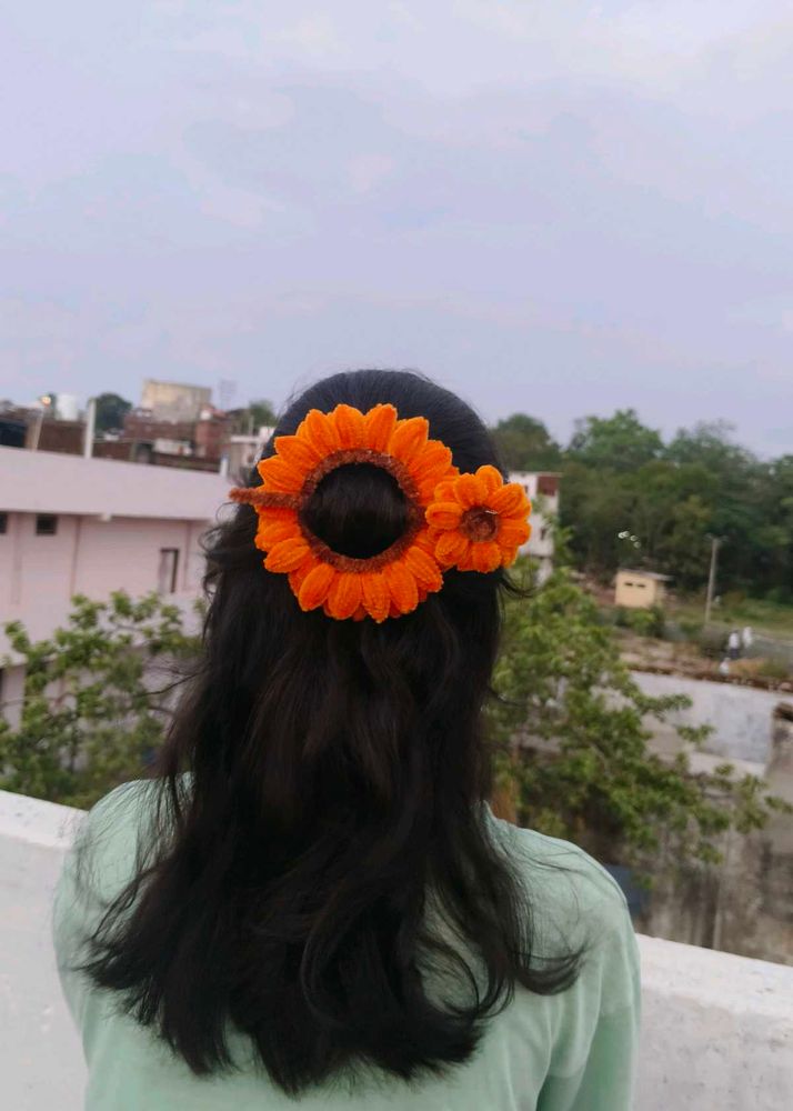 Handmade pipe cleaner Sunflower Hair Clip