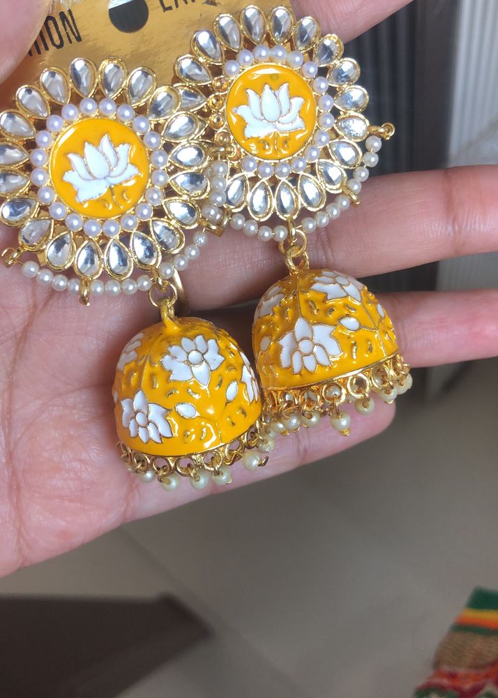 🌸PRICE DROP 🌸Meena Jhumkis