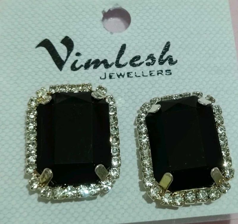 Vimlesh Jewellers Black Stone Studs