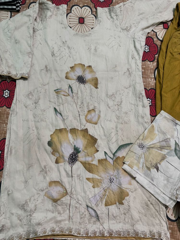 Elegant Floral Print Kurta Set