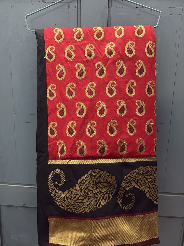 Red &amp; Black Paisley Sari