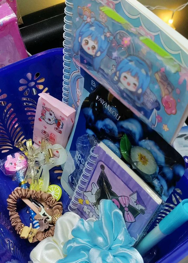 Cute gift hamper for girls