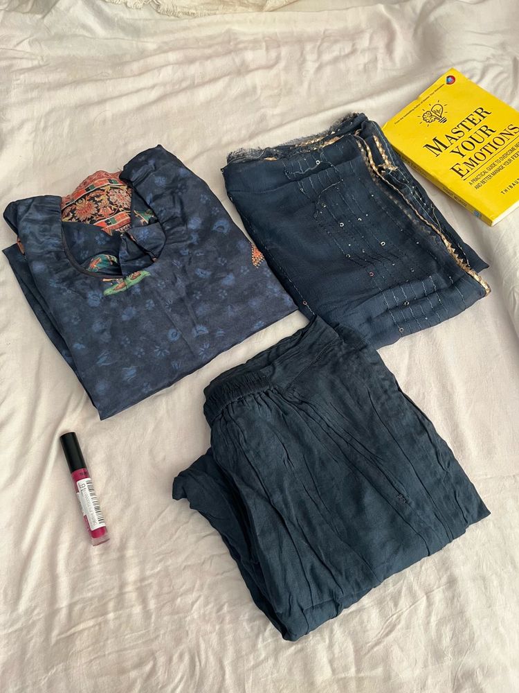 Kurta With Trousers and Dupatta