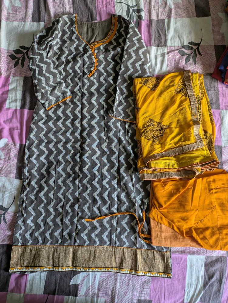 Ethnic Grey Zigzag Kurta Set