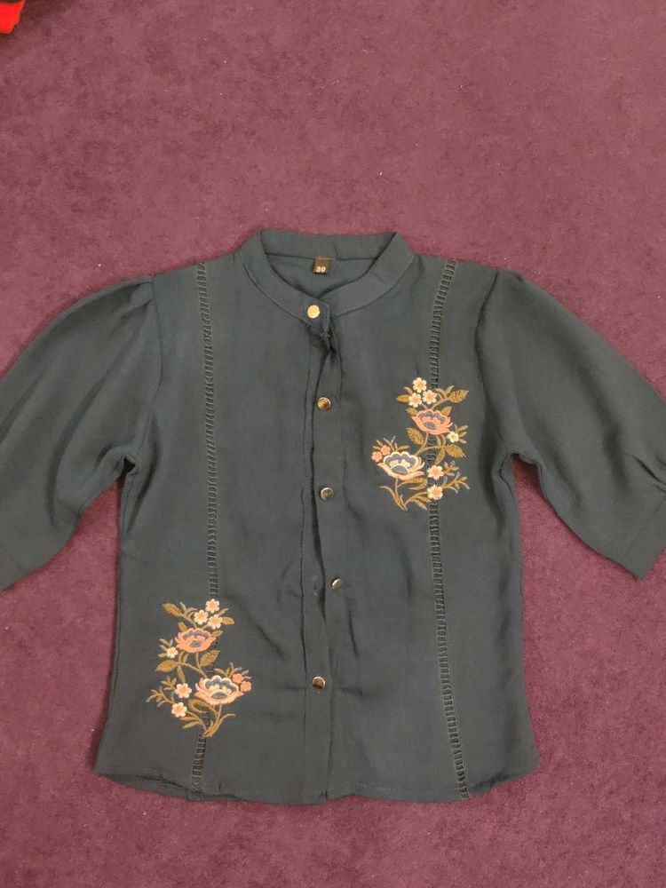 New Embroidered Teal Blouse 4 - 6 years