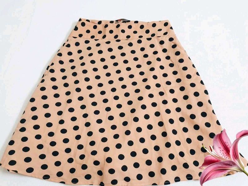 Polka dot skirt 𝜗ৎ