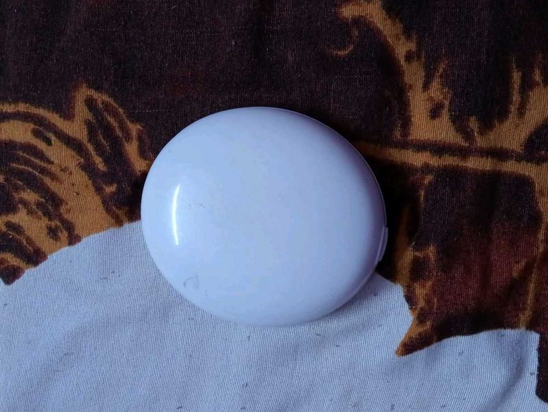 makeup mirror