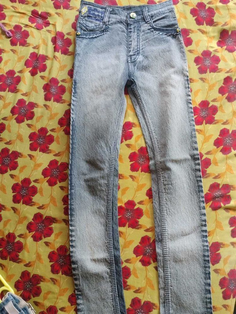 Stylish Light Wash Denim Jeans
