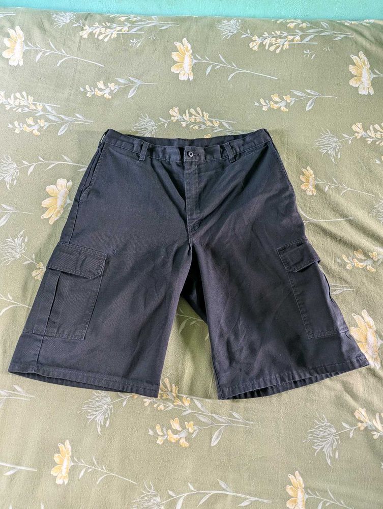 Dickies orginal Black Cargo Bermuda Shorts | Men’s