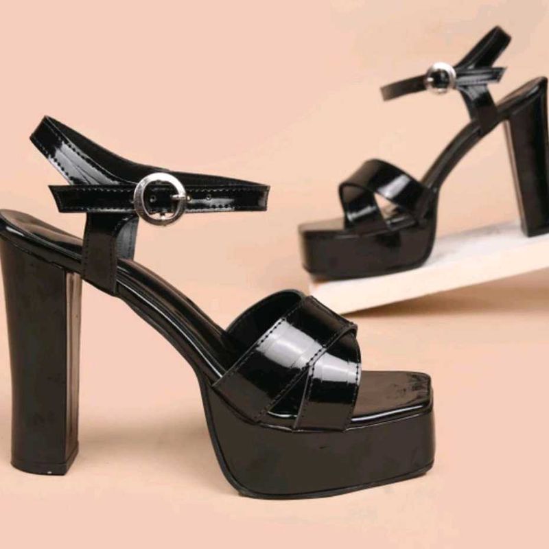 Chic Black Platform Block Heels