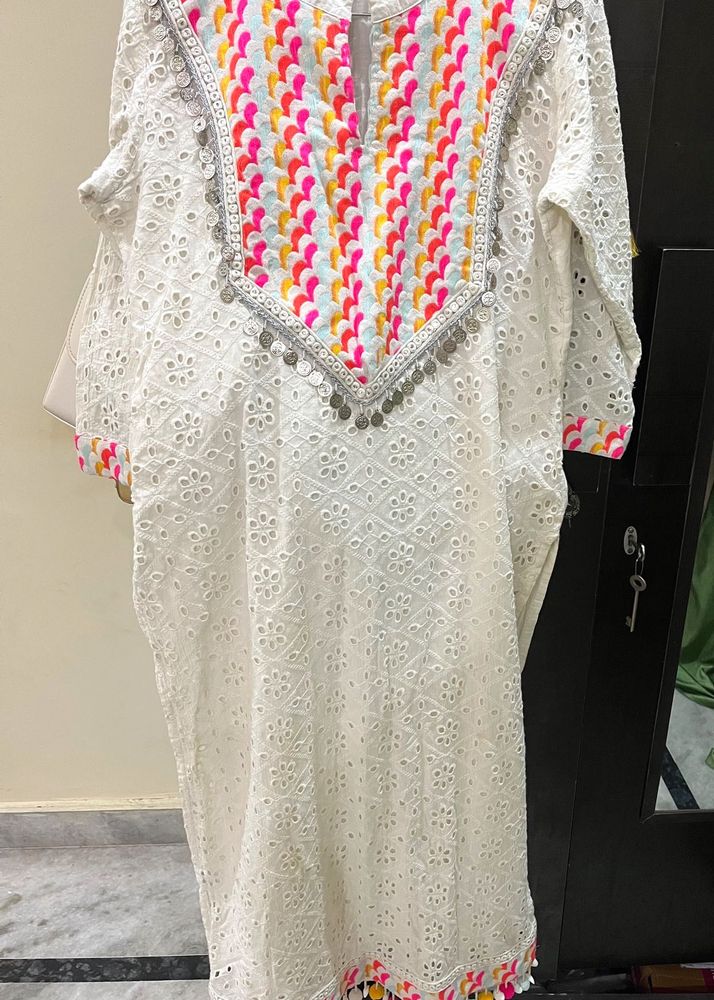 Elegant off White Embroidered Kurta