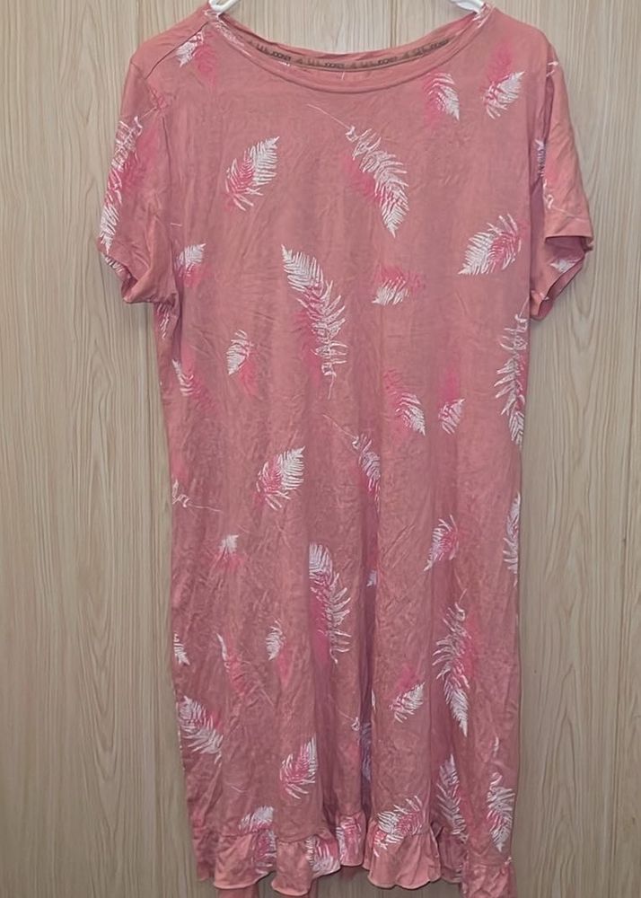 Cute Feather Print Nightgown