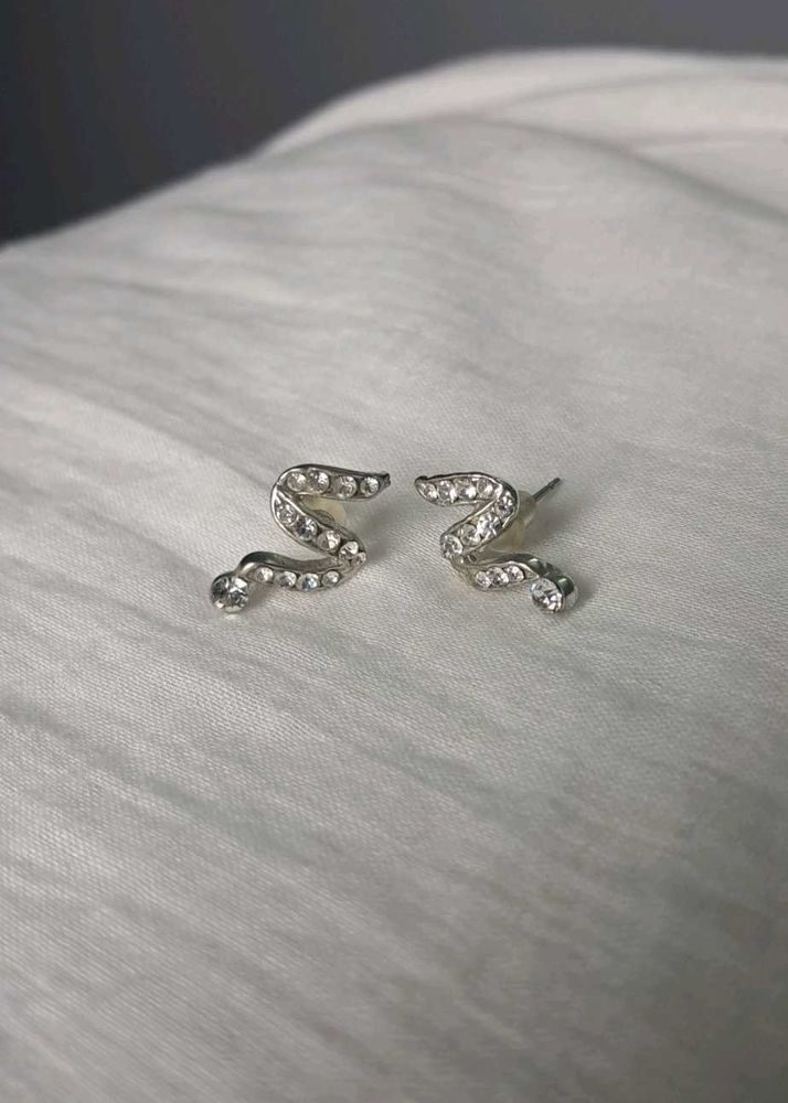 Sparkling Snake Design Stud Earrings
