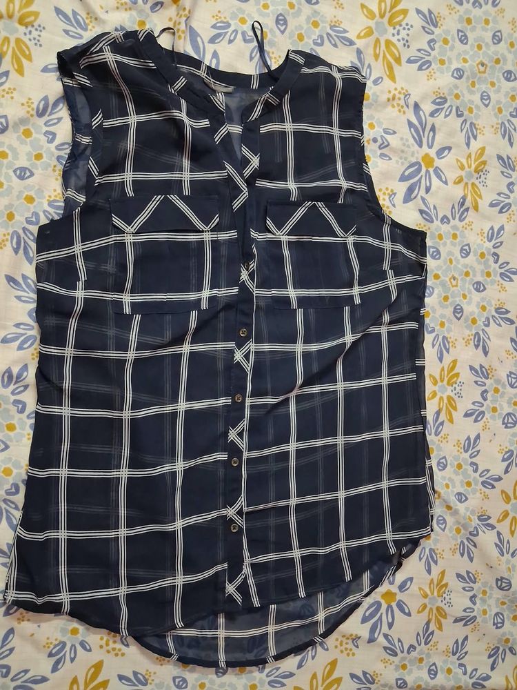 Chic Blue Plaid Sleeveless Top