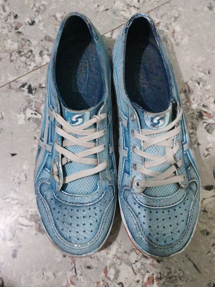 Retro Blue Denim Sneakers donate