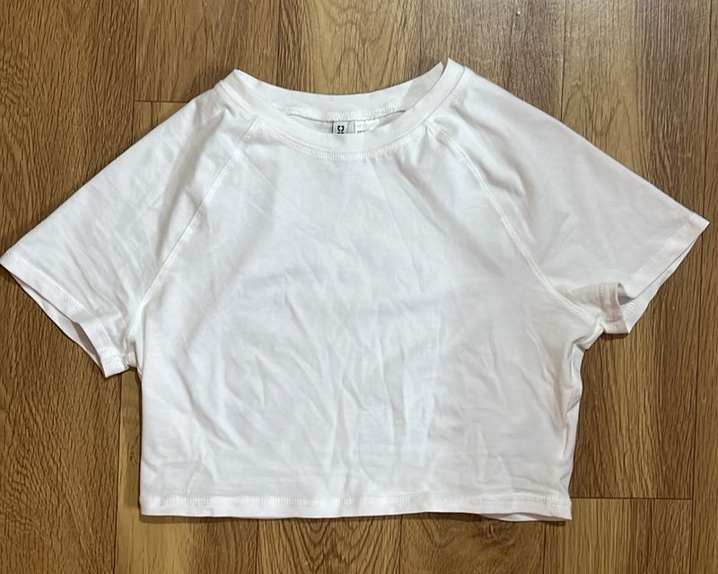 H&amp;M Cropped T-shirt