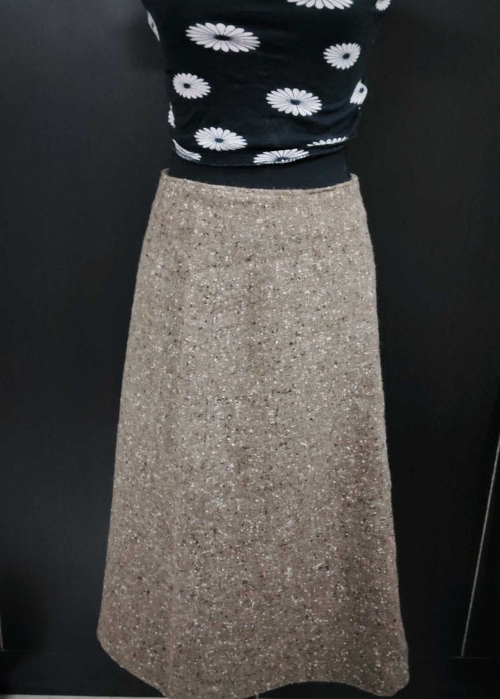 Chic Tweed Midi Skirt