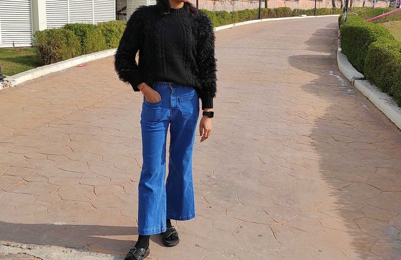 Beautiful Fur Black Sweater... 🥰