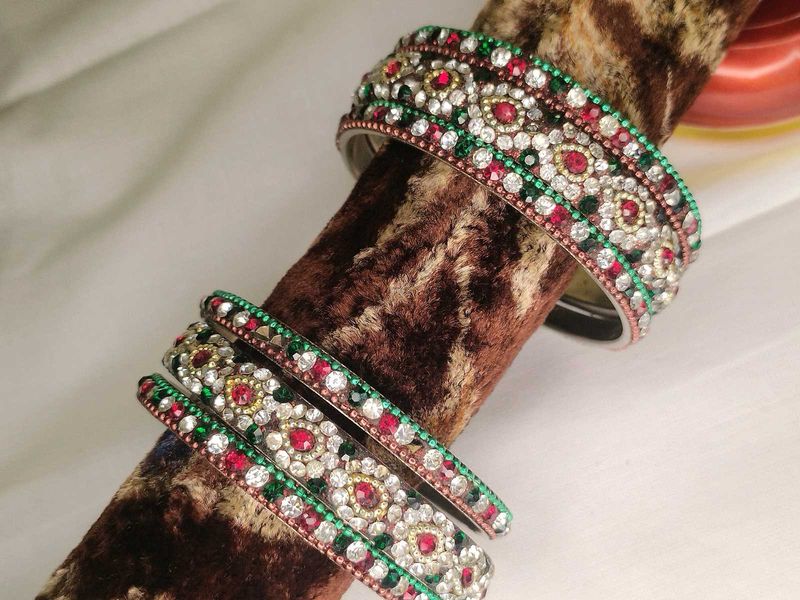 Embellished Bangles Set
