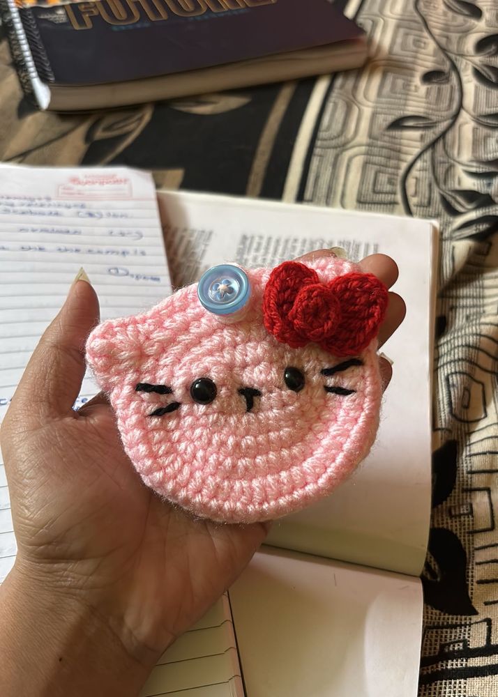 Crochet Hello Kitty Pouch