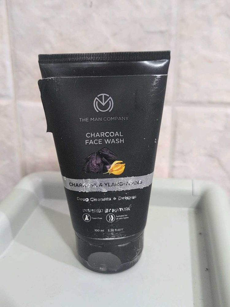 The Man Company Charcoal Face Wash