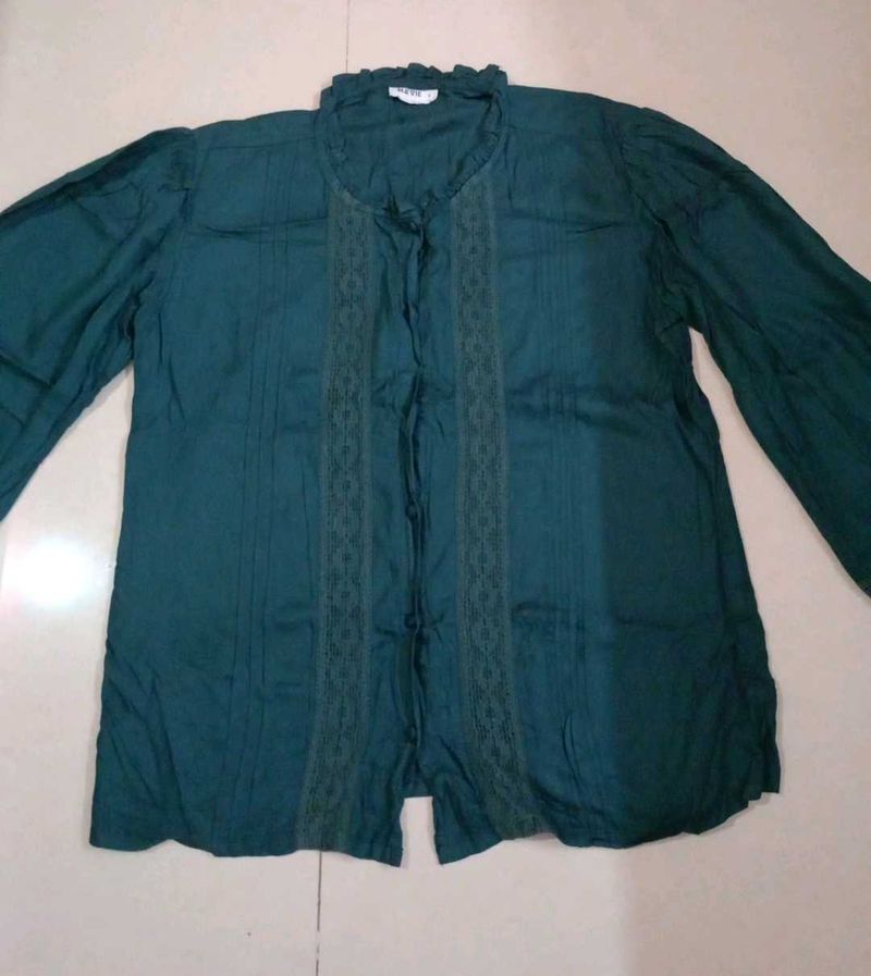 Elegant Shirt with detail laces