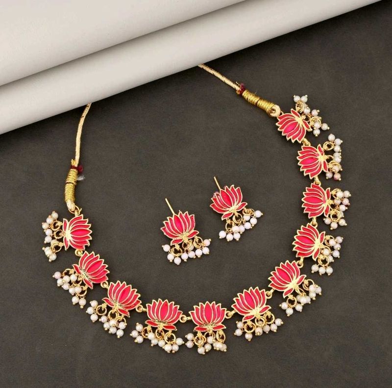 NECKLACE AND EARING SET