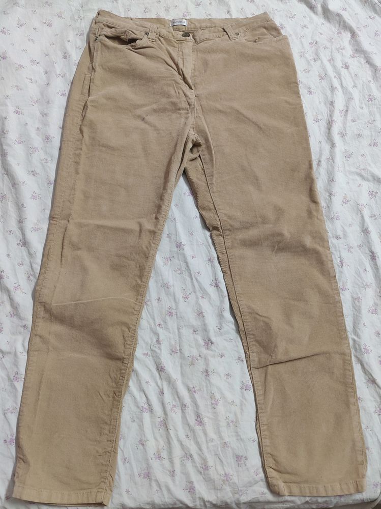 Beige Jeans