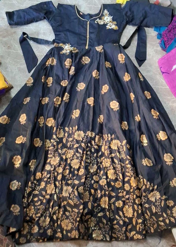 Elegant Navy Blue Floral Ethnic Gown
