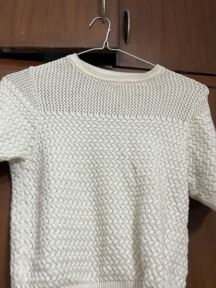 Offwhite Color Pure Crochet Top