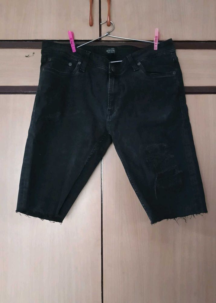 PRICE DROP-Black Denim shorts🎱
