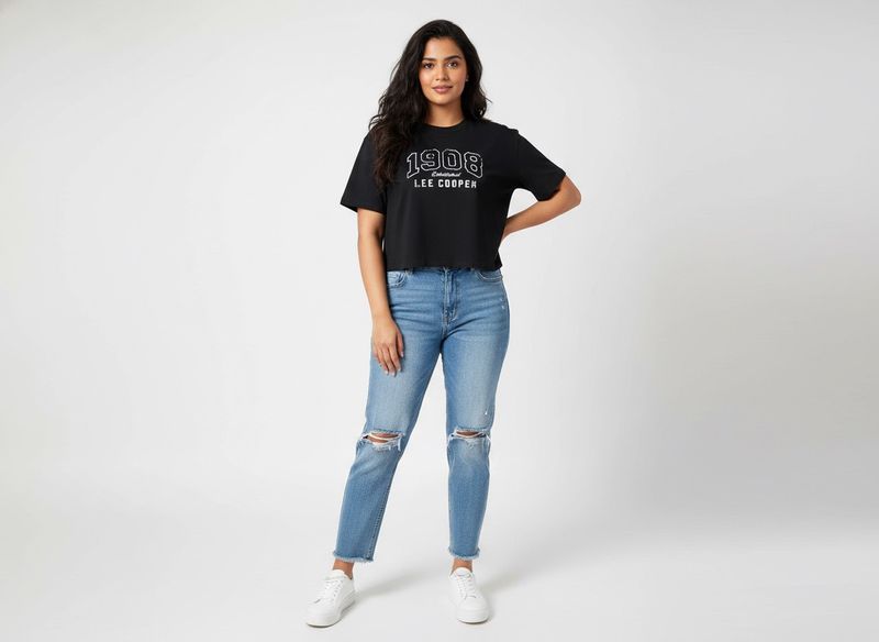 Black Jersey Style Crop Tee 🖤