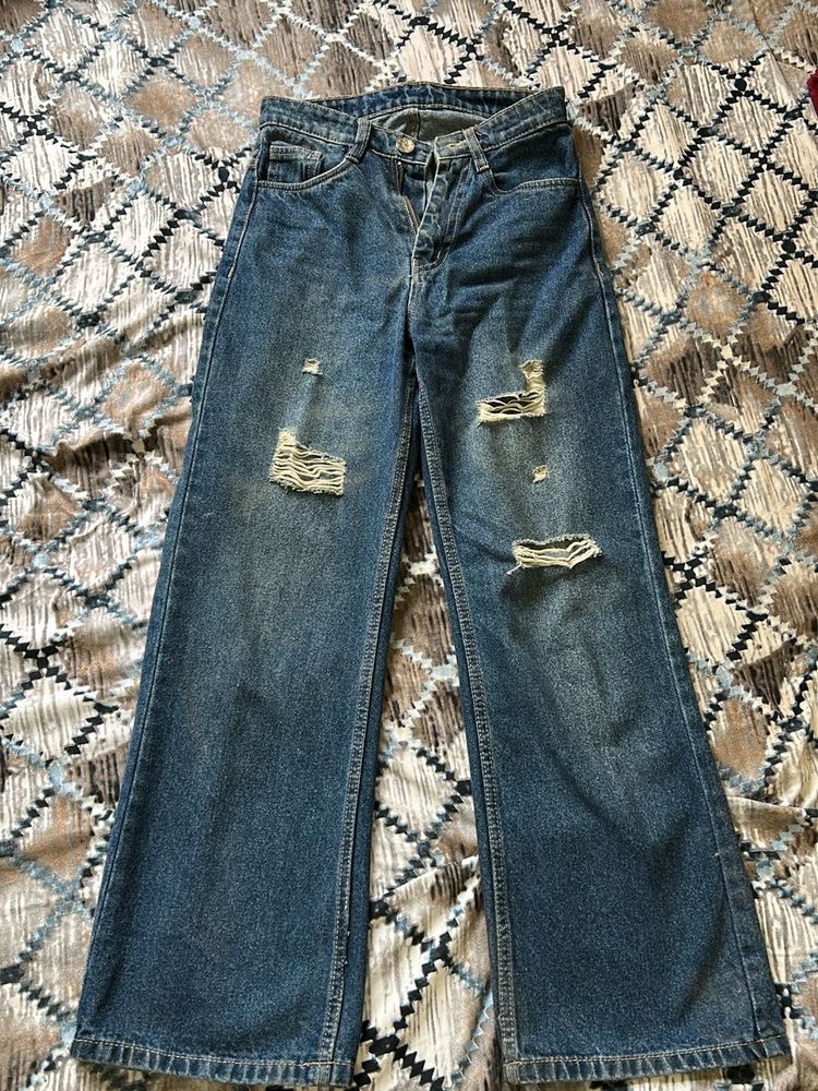Distressed Wide Leg Jeans