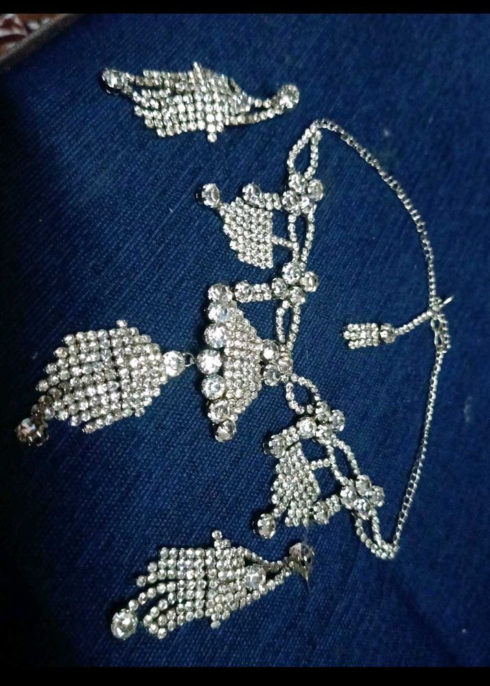 Sparkling Silver Jewelry Set