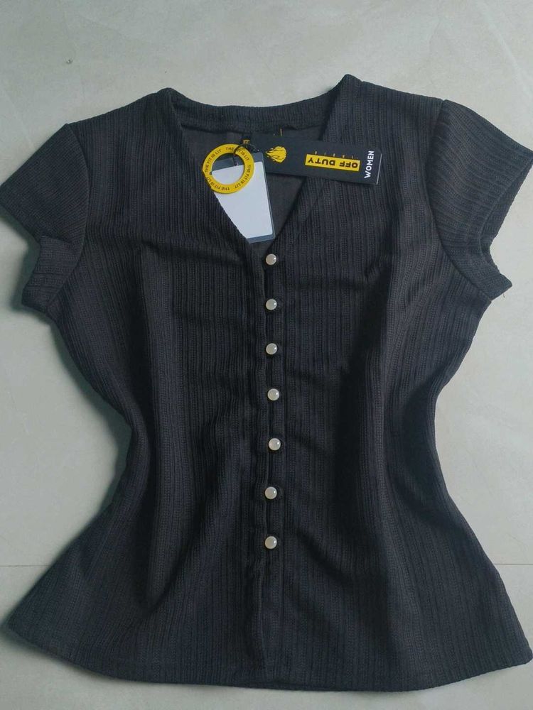 Fitted y2k V-Neck Button-Up Top