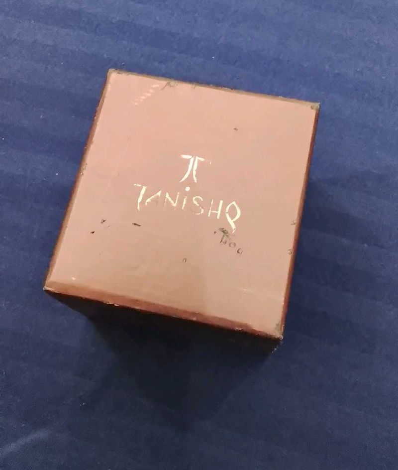 Tanishq Jewellery Box For Ring and Studs