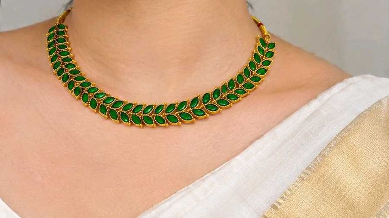 Elegant Green Stone Necklace