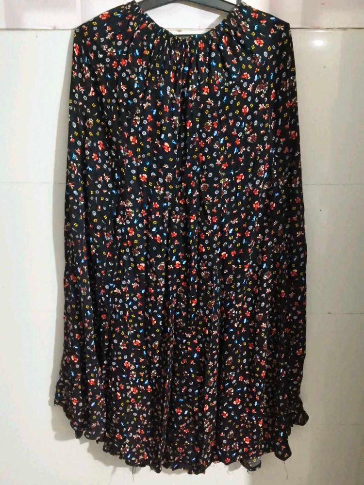 Chic Black Floral Print Maxi Dress