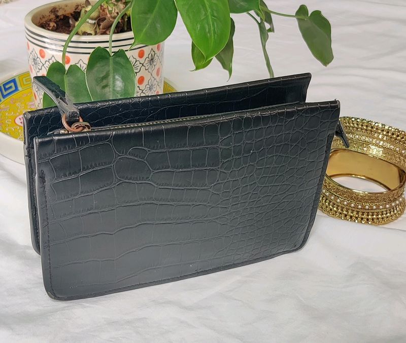 H&amp;M Black Sling Bag With Croc Finish