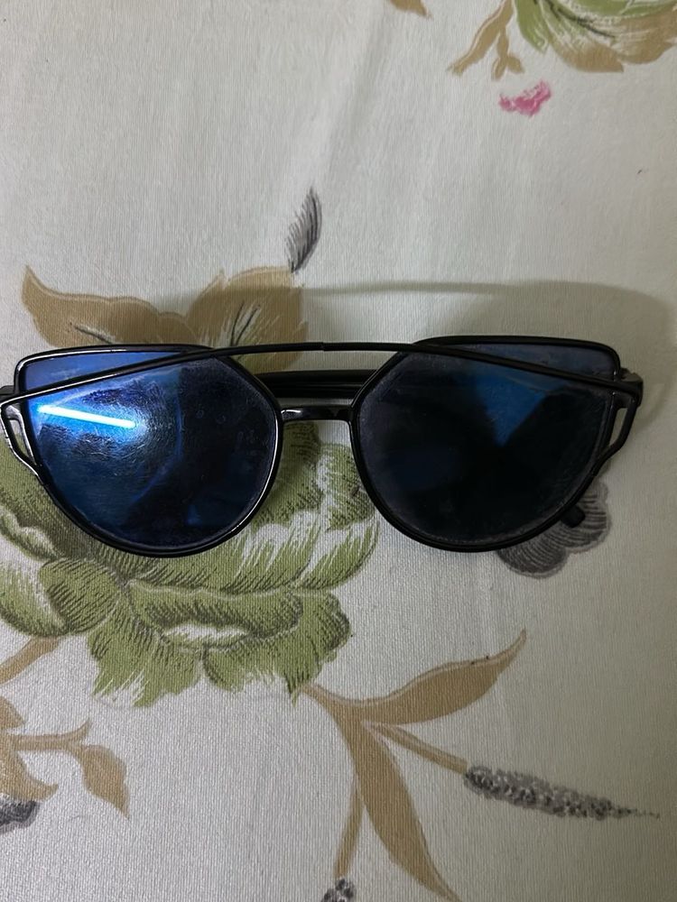 Chic Cat-Eye Sunglasses
