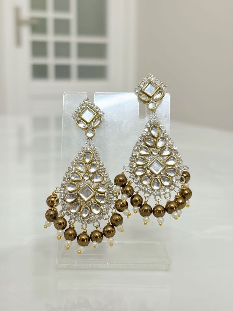 Exquisite Kundan &amp; Pearl Drop Earrings