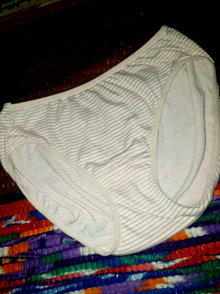 Comfortable Striped Briefs