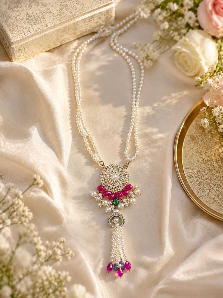 Elegant Pearl &amp; Kundan Necklace