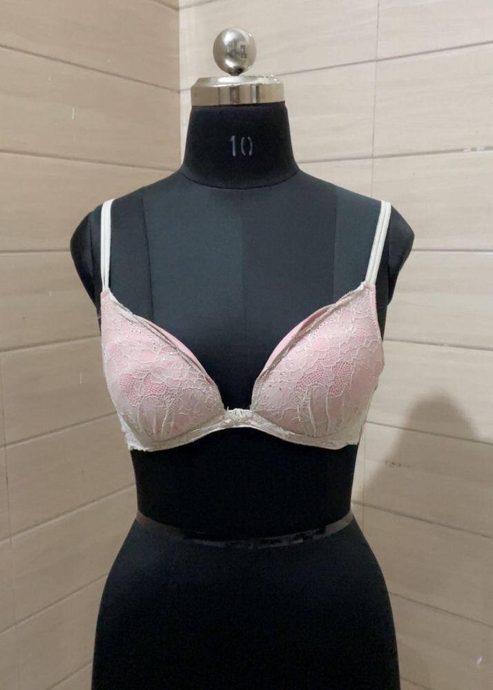 H&amp;M Lace Stone  Detail Bra
