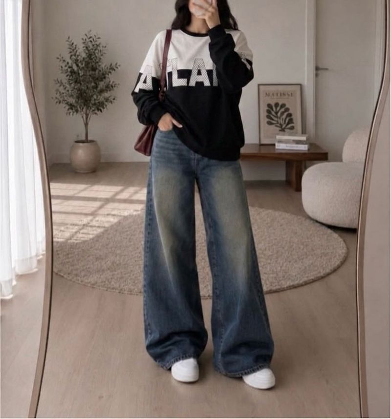 black and white sweatshirt