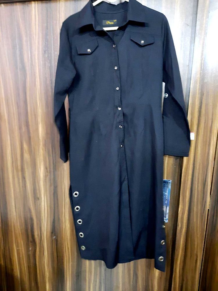 Chic Black Button-Down Maxi Dress